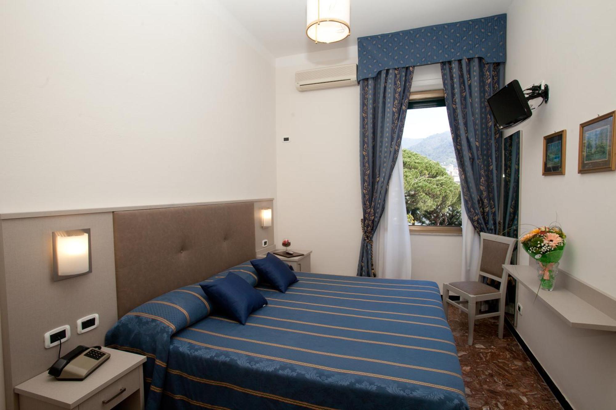 Hotel Giulio Cesare Rapallo Exteriér fotografie