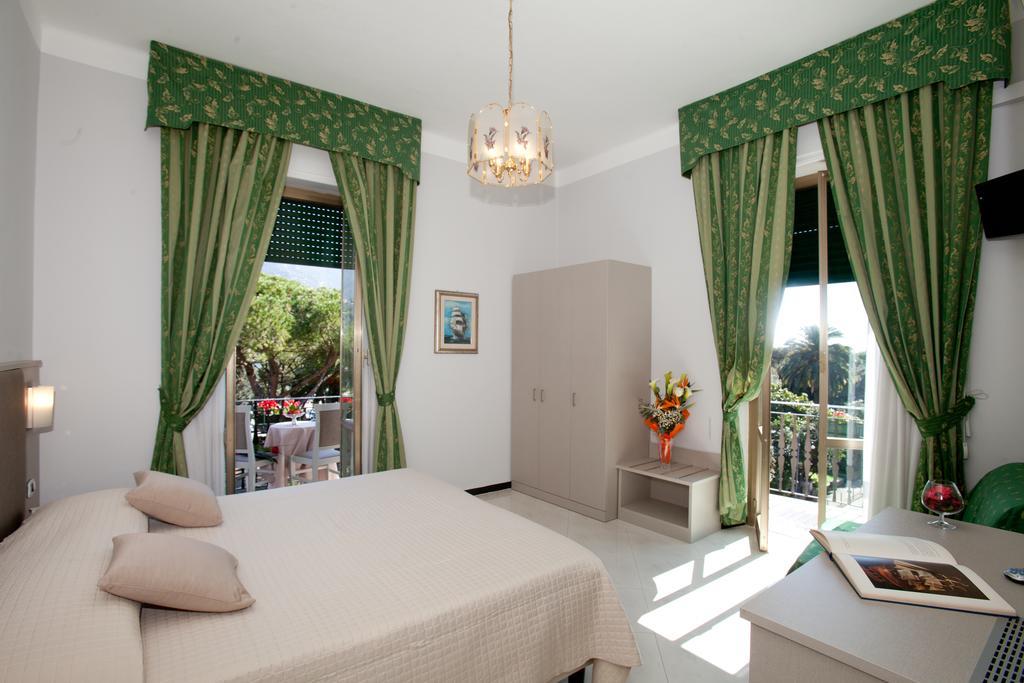 Hotel Giulio Cesare Rapallo Exteriér fotografie
