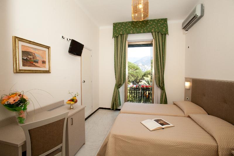 Hotel Giulio Cesare Rapallo Exteriér fotografie