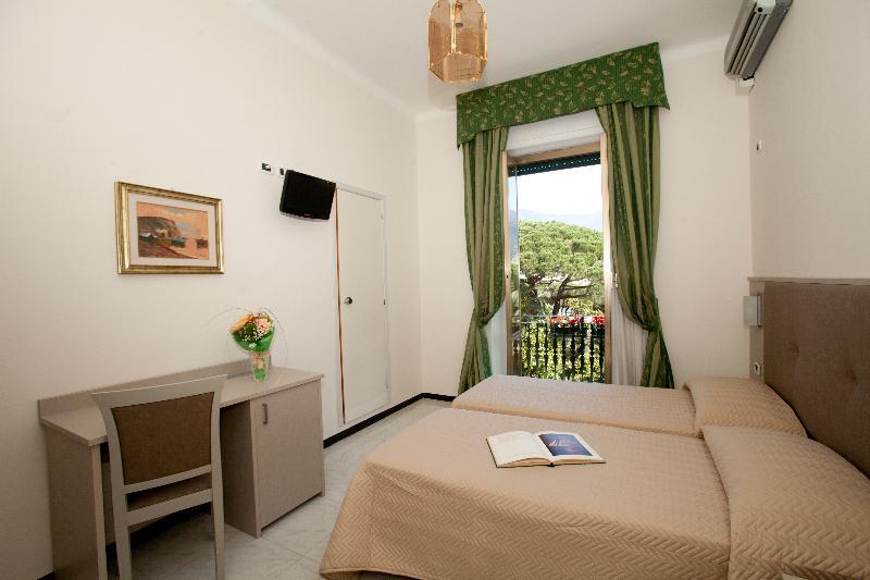Hotel Giulio Cesare Rapallo Exteriér fotografie